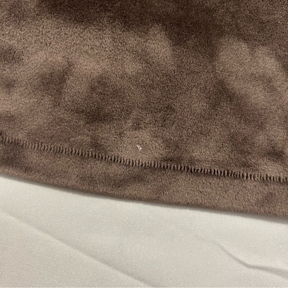 SKIMS Velour Brown Tank Top - Picture 4 of 5